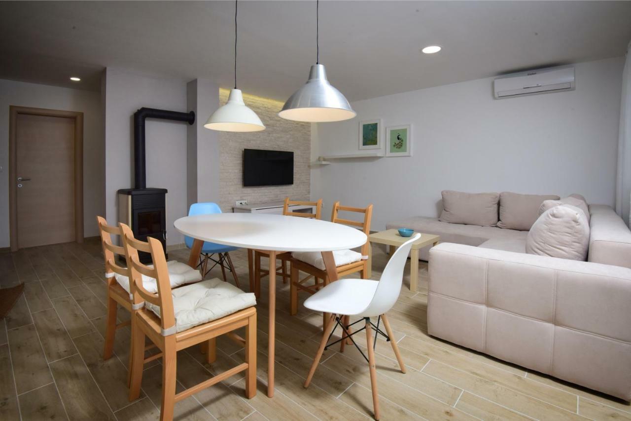 Villa Legacy Krusvar Luaran gambar